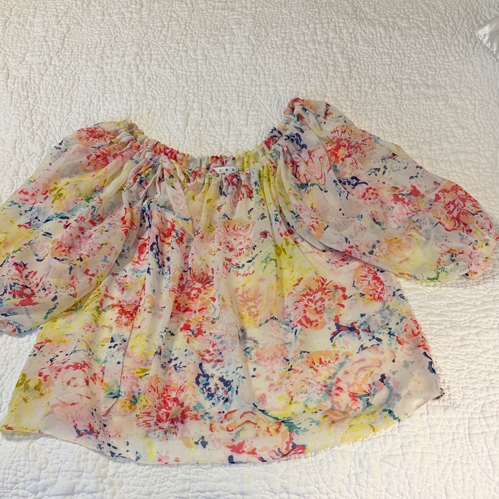 CAbi Women's Multicolor Floral Off-Shoulder Blouse